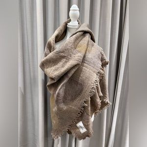 WILFRED Aritizia Wool Scarf